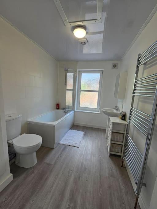 Villa Convenient 3 Bed, Pr1 Near Uclan N Train Station Preston  Exterior foto